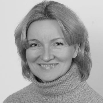Almut Tobis